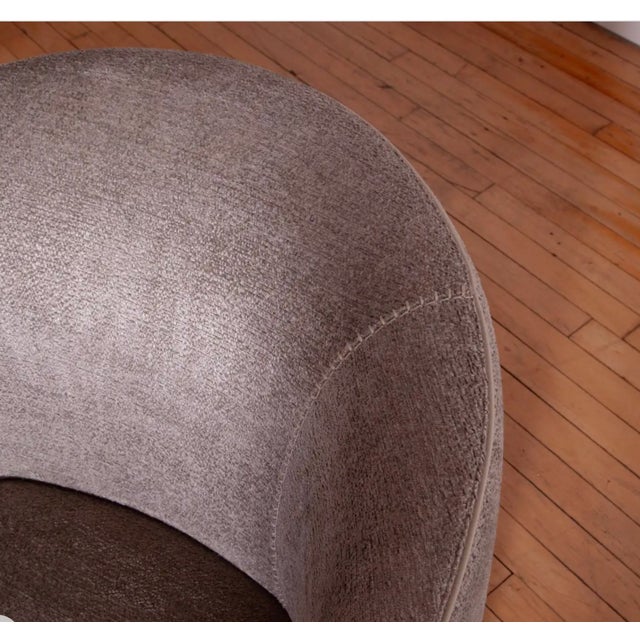 Textile Pair of Minotti "Portofino" Swivel Lounge Chairs, 2010s For Sale - Image 7 of 7