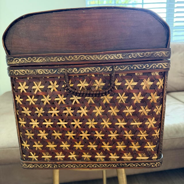 Vintage Bombay Company Woven Bamboo & Rattan Starburst Trunk For Sale - Image 9 of 12