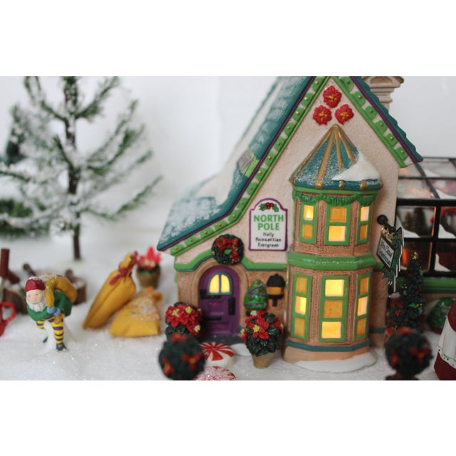 Mrs. Claus’ Greenhouse Diorama – Moore’s North Pole Storybook Collector’s Edition With Signed Book & Coa For Sale - Image 14 of 18