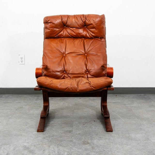 Mid Century Danish Modern Lounge Chairs Brown Leather Bentwood Set Pair Vintage For Sale - Image 4 of 12