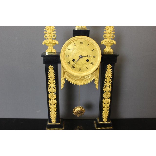 Black Portico Portico Era Catering in Black Marble and Gilded Bronze Early Xix For Sale - Image 8 of 14