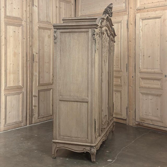 Antique Louis XV Style Stripped Oak Triple Door Armoire For Sale - Image 13 of 18