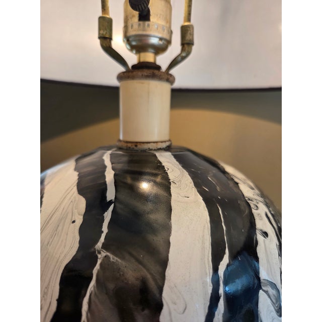 Vintage Mid Century Black + White Hand Painted/Glazed Pottery Table Lamp For Sale - Image 11 of 14