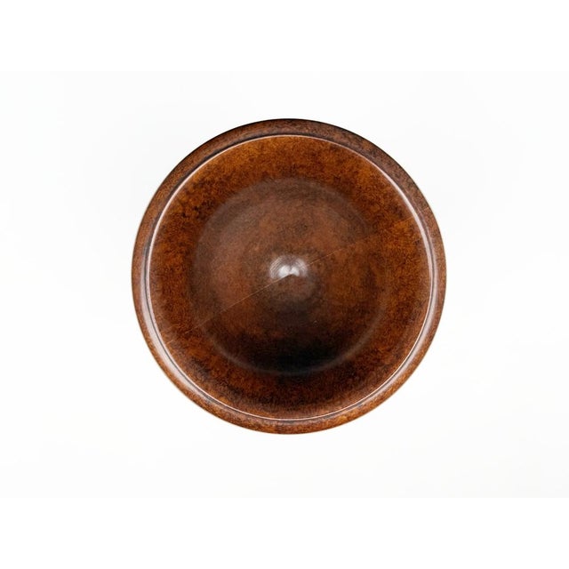19th Century Grand Tour Urn with Base in Veined Beech, England, 1890s, in Very Good conditions. Designed 1890 to 1919