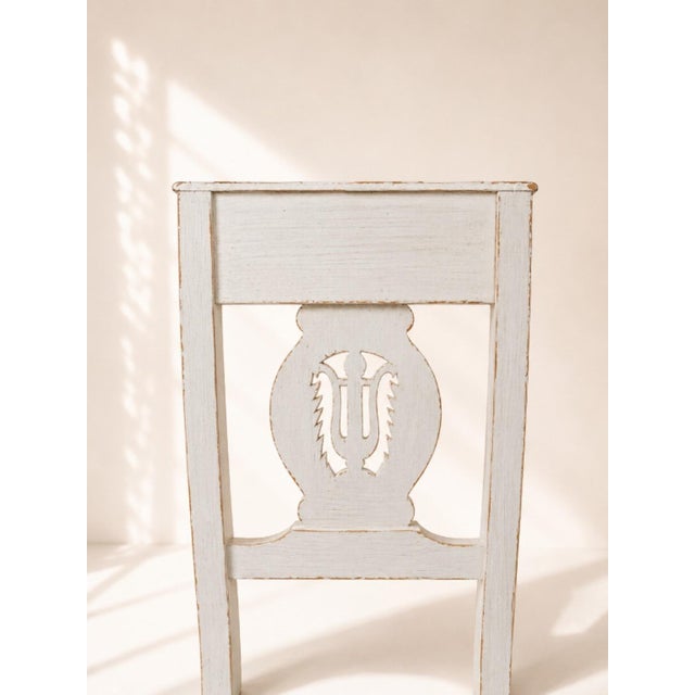 Late 18th Century Antique Directoire Period Chairs in Light Grey Lacquered Wood, 1795, Set of 6 For Sale - Image 5 of 7
