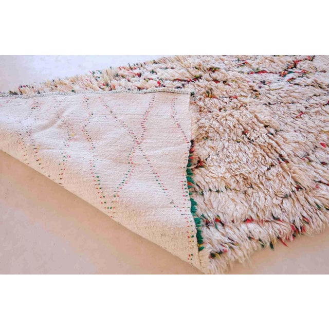 2000’s Moroccan Tribal Abstract Wool Rug - 6.7 X 3.12 Ft For Sale In Cleveland - Image 6 of 9