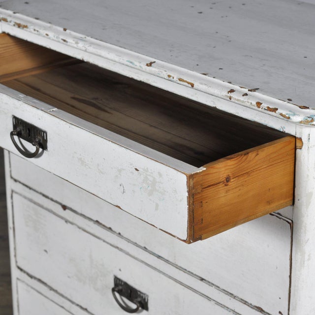 1920s Vintage Pine Chest of Drawers, 1920 For Sale - Image 5 of 13