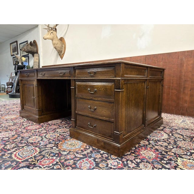Large English Desk in Oak For Sale - Image 6 of 18