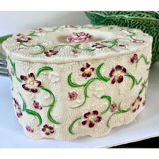 Floral Porcelain Box Japan For Sale - Image 4 of 9