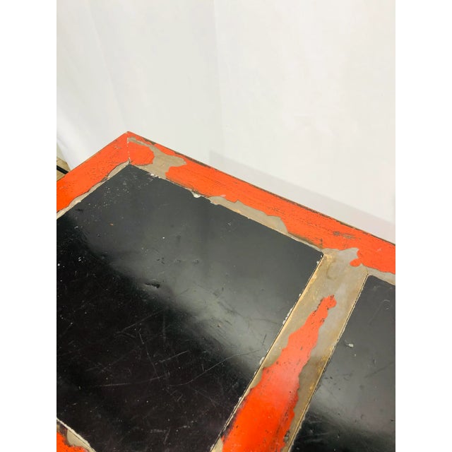 Mid 20th Century Vintage Asian Red & Black Lacquered Nesting Console Table - Set of 3 For Sale - Image 11 of 12