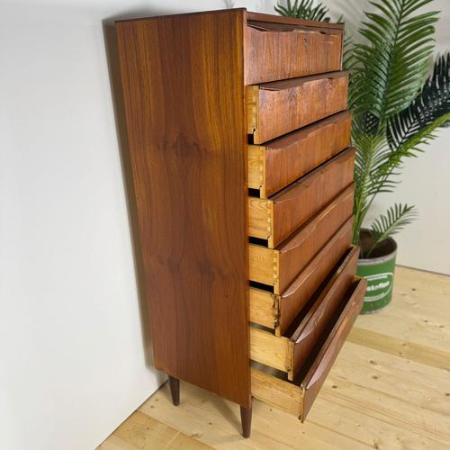 Wood Mid-Century Danish Eight-Drawer Tallboy in Teak For Sale - Image 7 of 9