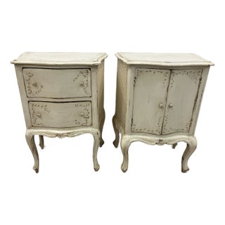 1960s Pair of Painted Nightstands For Sale