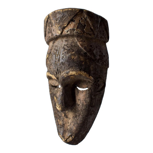 Early 20th Century Salampasu Wood Mask For Sale