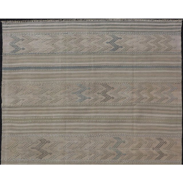 Turkish vintage Embroidered flat woven kilim. Keivan Woven Arts / rug EN-179497, country of origin / type: Turkey /...