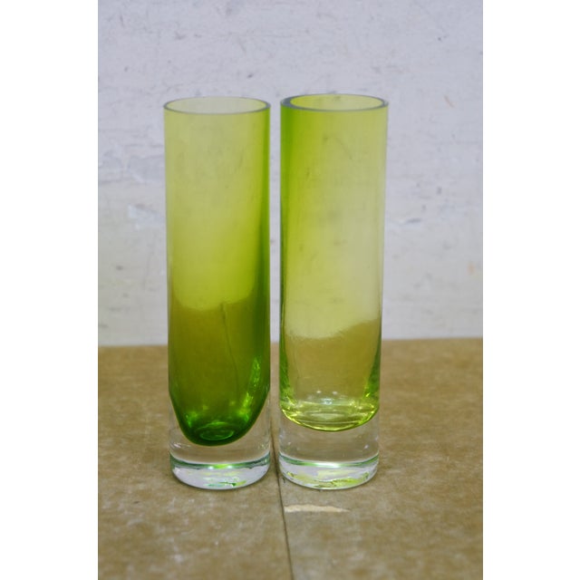 6 Chinese Emerald Green Blown Glass Graduated Tubular Torpedo Bud Vases 4" to 8" For Sale - Image 6 of 13
