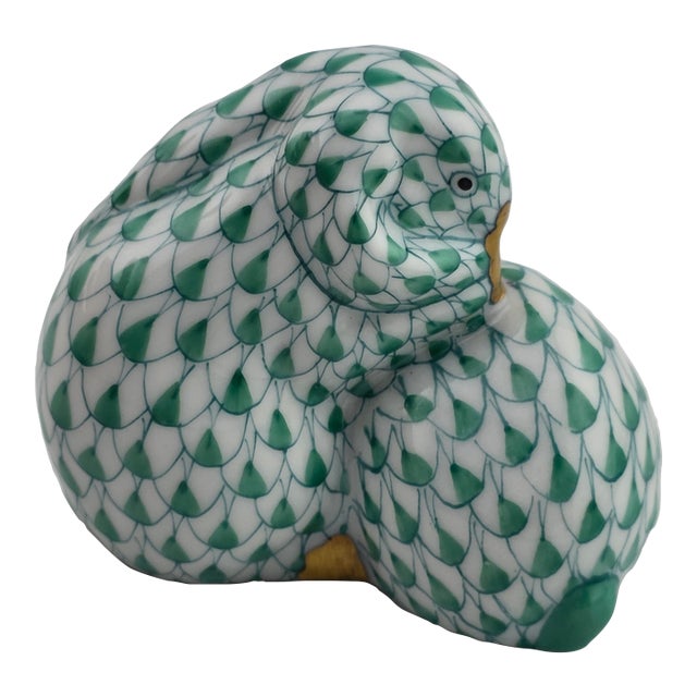 Rare Vintage Hungary Herend Pair Snuggling Bunny Rabbits Green Fishnet Figurine For Sale