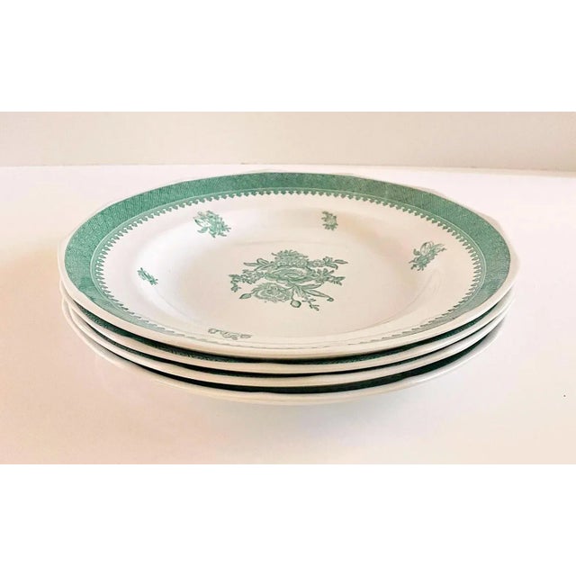 Wedgwood 1970s Wedgwood Mount Vernon Green Dinner Plates From the Georgetown Collection- Set of 4 For Sale - Image 4 of 8