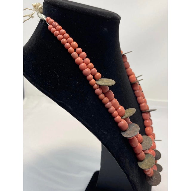 1960s 1960s South American Ecuador Chachal Barrel Bead Coin Necklace. South American Vintage Jewelry For Sale - Image 5 of 15