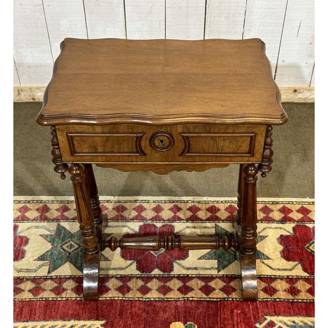 19th Century Walnut Dressing Table For Sale - Image 6 of 18