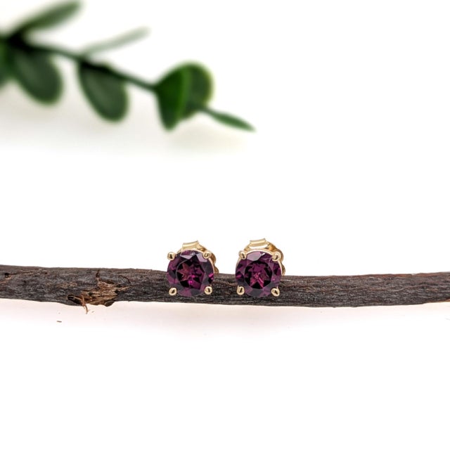 Art Deco Solitaire 4mm Madagascar Rhodolite Garnet Studs in 14k Gold - 4-Prong Design, A Pair For Sale - Image 3 of 6