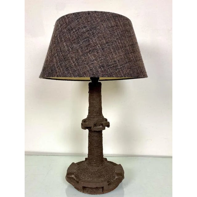 Mid-Century Stone Table lamp in Brutalist style. Stylish detailed dark brown stone with a rough texture. good condition,...