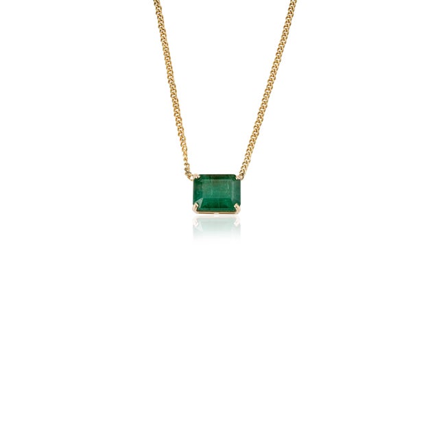 Contemporary Certified 7.7ct Octagon-Cut Green Emerald Solitaire Necklace in 14k Gold For Sale - Image 3 of 13