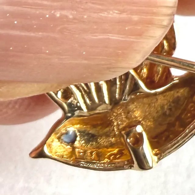 Metal 1990s Franklin Mint Fabergé 14k Yellow Gold Bird Brooch With Diamond Accents For Sale - Image 7 of 10