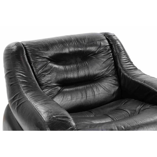Animal Skin Vintage Black Leather Armchair, Italy, 1970s For Sale - Image 7 of 8