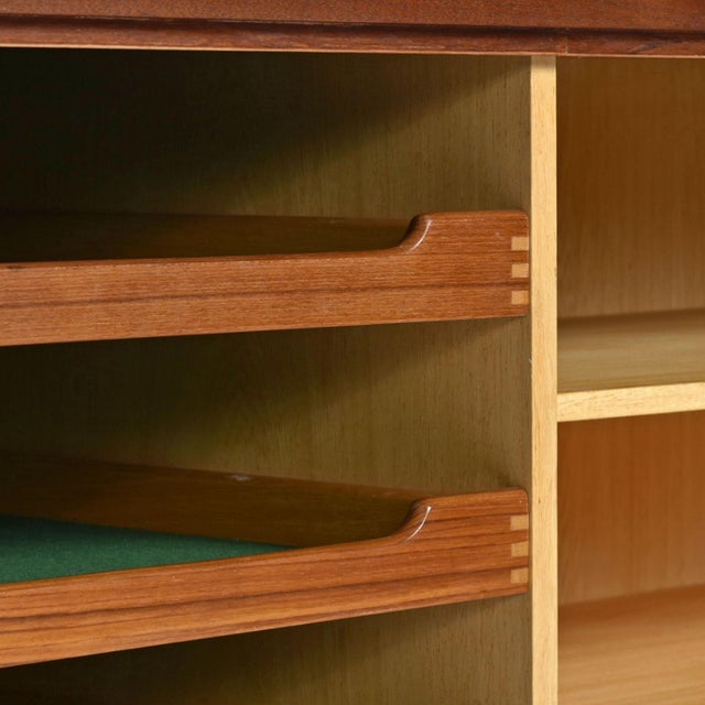1950s Danish Modern Teak Sideboard Credenza by Ib Kofod-Larsen For Sale - Image 9 of 9