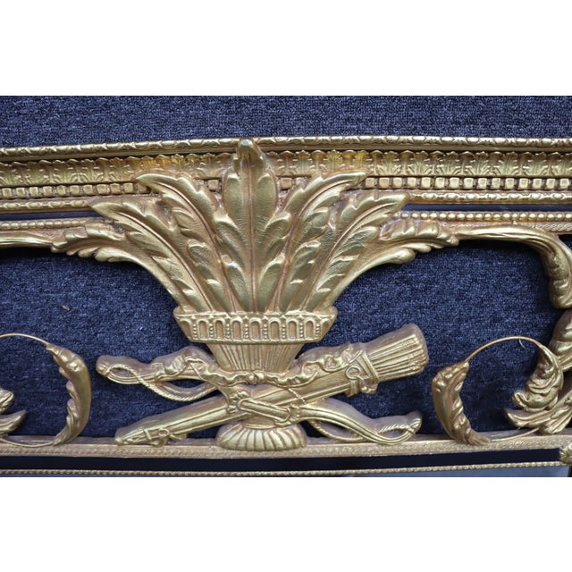 Louis XVI Style Gilt Mirror With Crossed Rifles Motif For Sale In Philadelphia - Image 6 of 12