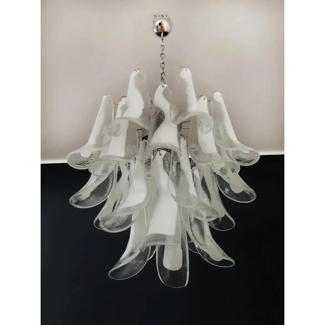 White Italian Murano Chandelier – 26 Glass Petals Swallow For Sale - Image 8 of 11