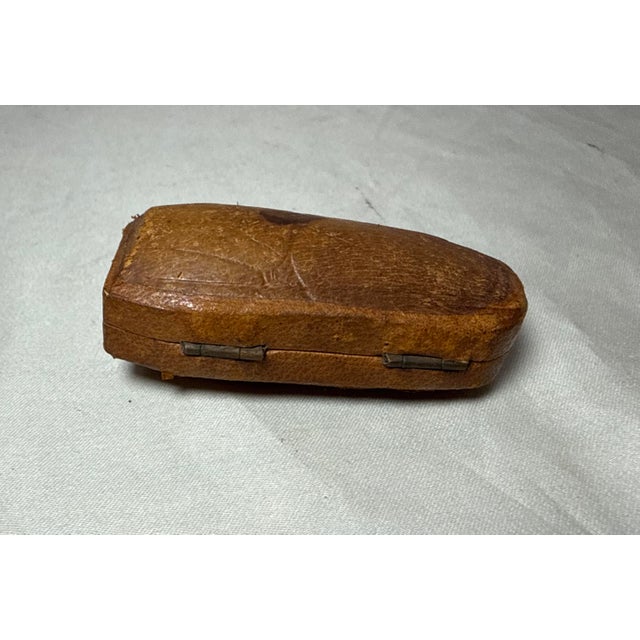 1910s Antique Cheroot Cigar Cigarette Genuine Natural Amber W/ Hard Leather Box Case For Sale - Image 5 of 13