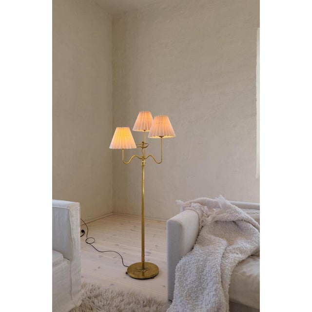 1950s Swedish Grace Floor Lamp in Brass, Sweden, 1940s For Sale - Image 5 of 14
