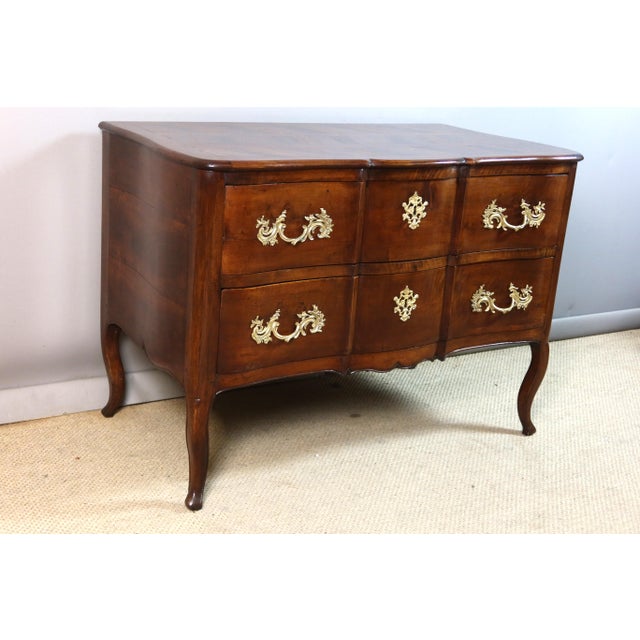18th Century Walnut Commode For Sale - Image 5 of 12
