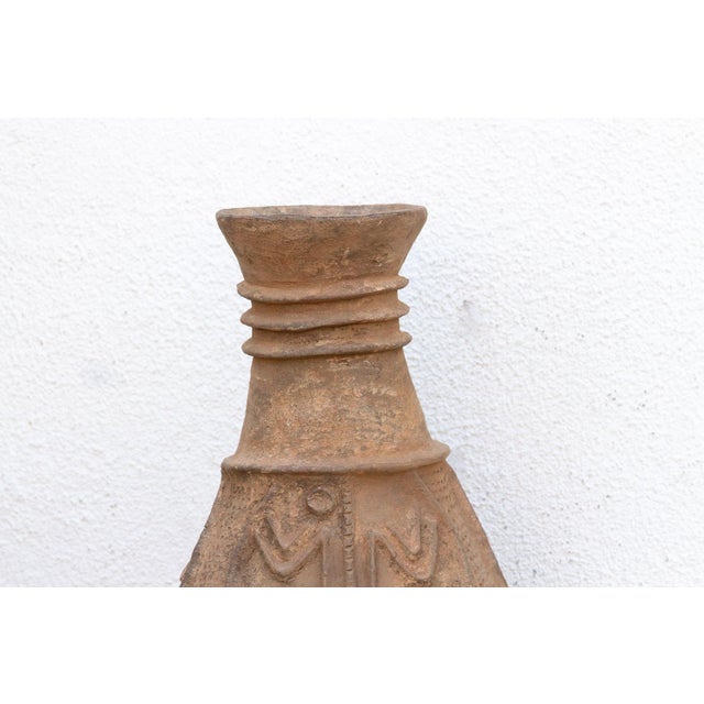 Traditional Mid 20th Century Nupe Terracotta Vessel For Sale - Image 3 of 7