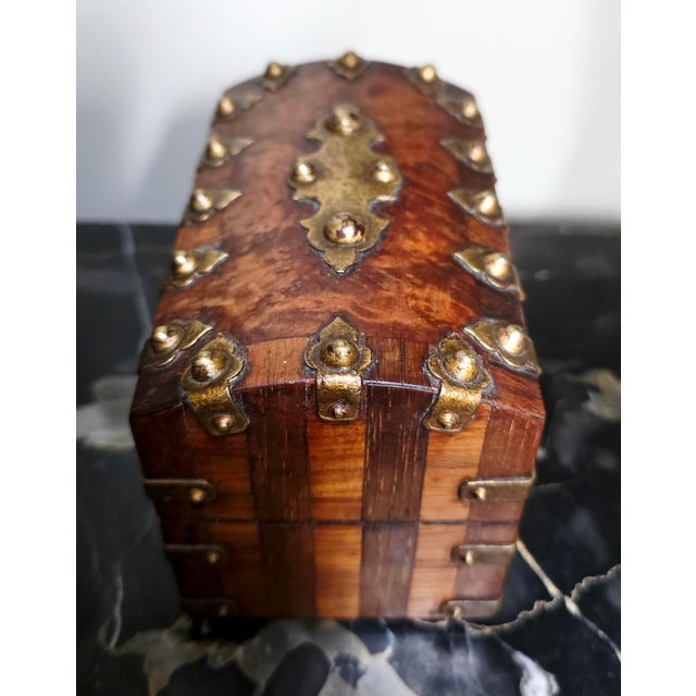 Mid 19th Century Victorian Dome-Top Perfume Casket For Sale - Image 4 of 8