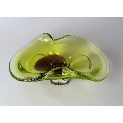 Vintage Murano Sommerso Apple Green and Brown Glass Bowl with Organic Sculptural Form, 1970 For Sale - Image 6 of 16