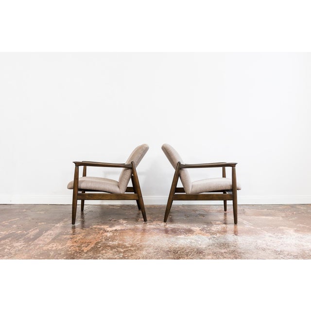 Mid-Century Armchairs GFM-64 by Edmund Homa with Upholstery from Kvadrat, Poland, 1960s, Set of 2 For Sale - Image 4 of 15