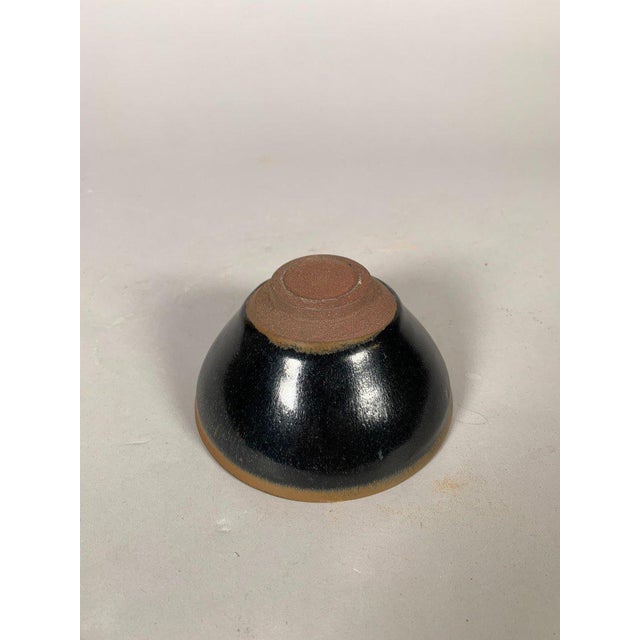 Black glazed stoneware bowl known as Hare's Fur, China, Song Dynasty style (960-1279) For Sale - Image 10 of 12