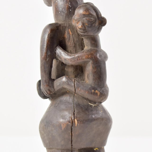 Early 20th Century Early 20th Century Yaka Miniature Figure with Child 10 Inch For Sale - Image 5 of 7