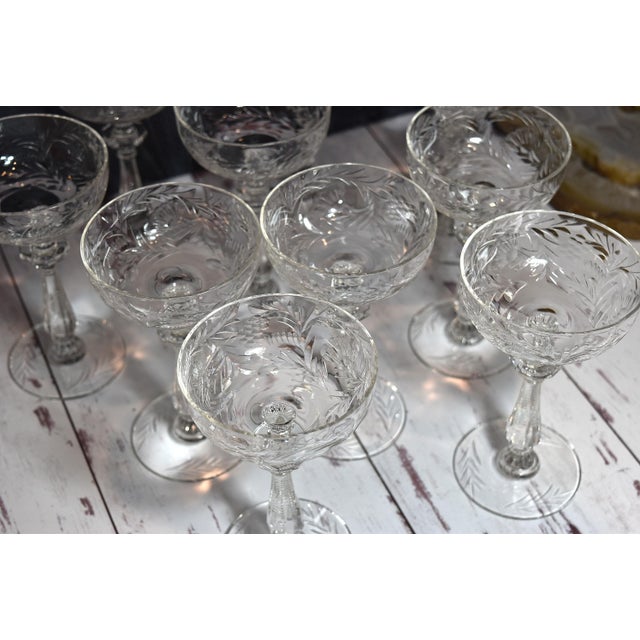 Art Deco Vintage Rock Sharpe Paisley Pattern Etched Glass Champagne Tall Sherbets Goblets Stems - Set of 10 For Sale - Image 3 of 17