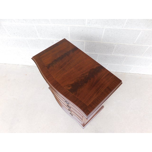 Brown Vintage Mahogany Georgian III Style Bow Front Chest 28.5w For Sale - Image 8 of 14
