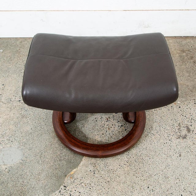 Ekornes ASA 1960s Mid Century Danish Modern Ottoman Stool Brown Leather Attributed to Ekornes Metal Swivel MCM For Sale - Image 4 of 11