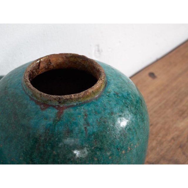 Antique enameled vase (c.1820)Dimensions: Diameter: 19 cm Height: 25 cmStyle: Qing DynastyMaterials and techniques:...