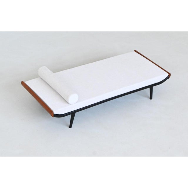 1950s Dutch Cleopatra Daybed in White Fabric by Dick Cordemeijer for Auping, 1954 For Sale - Image 5 of 18
