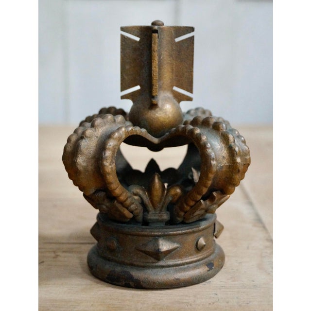 Antique Cast Iron Crown Finials, 1920s, Set of 2 For Sale - Image 4 of 9