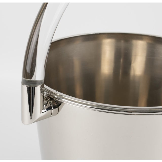 Mid-Century Modern 1980s Memphis Montagnani Firenze Modernist Barware Chrome and Lucite Ice Bucket For Sale - Image 3 of 18