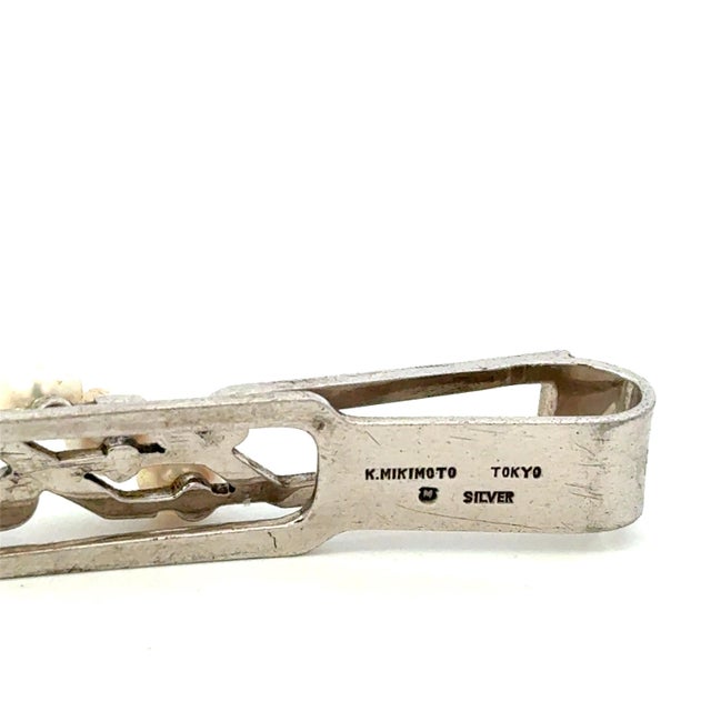 1990s Mikimoto Akoya Pearl Mens Tie Clip 5 Mm Sterling Silver Estate For Sale - Image 4 of 5