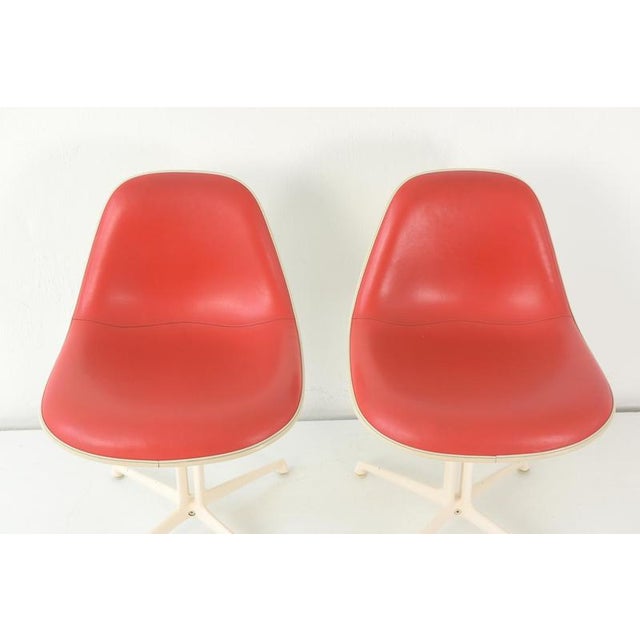 Metal One Chair by Charles & Ray Eames, 1965 For Sale - Image 7 of 11