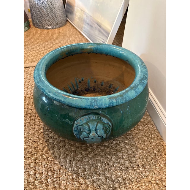 Chinoiserie Mid 20th Century Large Chinese Turquoise Glazed Jardiniere With Lion Mask Handles For Sale - Image 3 of 6
